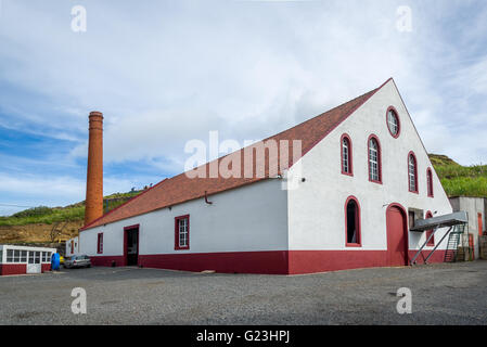 Bâtiment de l'usine de Rhum voir à Porto da Cruz, à Madère Banque D'Images