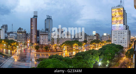 Avenida 9 de Julio, la nuit, Buenos Aires, Argentine Banque D'Images