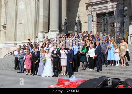 Un mariage, Saint Stephen's Basilica, Budapest, Hongrie Banque D'Images