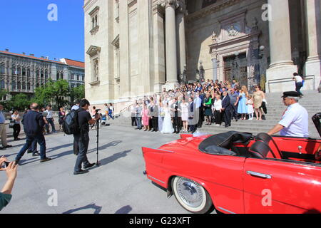 Un mariage, Saint Stephen's Basilica, Budapest, Hongrie Banque D'Images