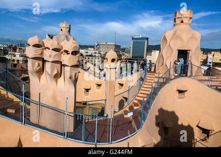 Casa Mila (La Pedrera) toit par Antonio Gaudi, Barcelone, Catalogne, Espagne. Banque D'Images
