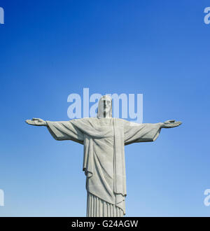 Rio 2016. Le Christ Rédempteur, en haut de la montagne du Corcovado à Rio de Janeiro. Banque D'Images