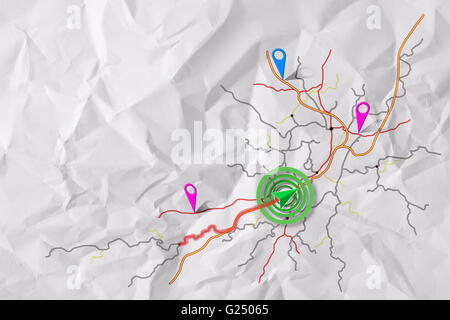 Illustrations cartographiques plan navigation sur feuille de papier froissé avec traçage du véhicule la distance. Banque D'Images