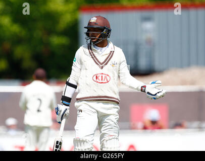 Old Trafford, Manchester, Royaume-Uni. 24 mai, 2016. Comté Supersavers championnat. Lancashire par rapport à Surrey. Jour 3. La Surrey test Sri-Lankais Kumar Sangakkara batteur. Credit : Action Plus Sport/Alamy Live News Banque D'Images
