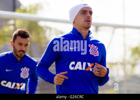 SAO PAULO, BRÉSIL - 25/05/2016 : FORMATION CORINTHIENS - Fagner pendant Corinthiens&# 39 ; trainieg tenue à TC Joaquim Grava, zone est de s ?o Paulo. L'équipe prépare pour jeudi&# 39;s clash nst Ponte Preta, préalable valable pour Brasileir ?o 2016. (Photo : Marco Galv ?o / FotoArena) Banque D'Images