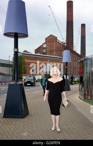 Londres, Royaume-Uni. 25 mai, 2016.  : Suzie Kennedy, sosie officiel de Marilyn Monroe Marilyn Monroe : assister à l'héritage d'une légende lancer au centre de design, Chelsea Harbour, Londres. Credit : Voir Li/Alamy Live News Banque D'Images