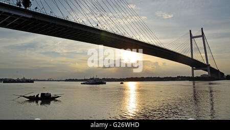 Deuxième Hooghly Bridge au coucher du soleil, Kolkata, West Bengal, India Banque D'Images