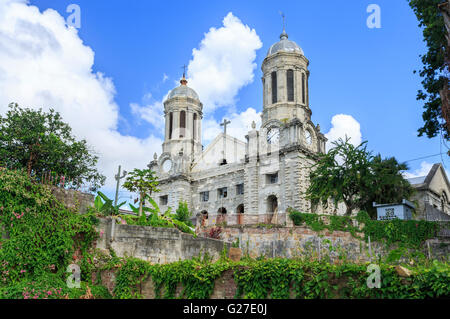Cathédrale de l'église en ruine de St John the Divine, St John's, la capitale, dans le nord d'Antigua-et-Barbuda, Antilles Banque D'Images