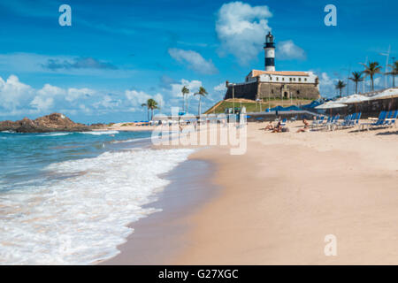 La plage de Barra à Salvador de Bahia au Brésil Banque D'Images