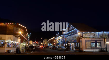 Ville de vacances ultime - Leavenworth, éclairage de Noël 3, WA, USA Banque D'Images