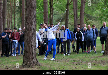 Dan Walker au cours de la Pro-am tournament à Wentworth Club, Windsor. ASSOCIATION DE PRESSE Photo. Photo date : mercredi 25 mai 2016. Voir histoire de PA Wentworth GOLF. Crédit photo doit se lire : Adam Davy/PA Wire. RESTRICTIONS.Utiliser l'objet de restrictions. Usage éditorial uniquement. Pas d'utilisation commerciale. Appelez le  +44 (0)1158 447447 pour de plus amples informations. Banque D'Images