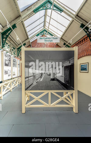 Pont sur un bateau de croisière, partie d'une exposition intitulée ''ils voyagent pour le plaisir- le tourisme entre les deux guerres'', Cobh Heritage Centre. Banque D'Images