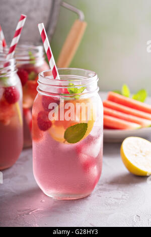 Boisson d'été limonade d'agrumes et de melon d'eau Banque D'Images