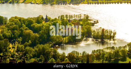 Vue aérienne de l'île château, avec passage à l'île d'amour, Mirow Mirow, Mecklenburg Lake District, Mecklenburg Lake District, Banque D'Images