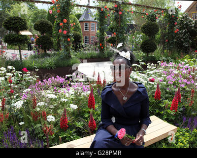 Floella Benjamin au RHS Chelsea Flower Show 2016 Banque D'Images