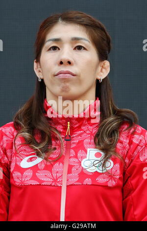 Tokyo, Japon. 26 mai, 2016. Saori Yoshida (JPN) : une conférence de presse au sujet de la présentation de l'équipe nationale japonaise de sport officiel des Jeux Olympiques de Rio de Janeiro en 2016 Tokyo, Japon . Credit : Sho Tamura/AFLO SPORT/Alamy Live News Banque D'Images