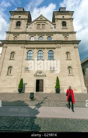 Église sur la place principale, rue Hlavna, Vieille Ville, Kosice, Slovaquie, Europe Banque D'Images