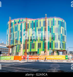 Le nouveau bloc, le vase de verre, en construction en Afrique du port de Malmö, à proximité de la ville. Banque D'Images