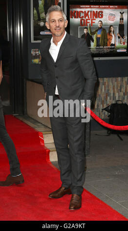 21 avril 2016 - Gary Lineker fréquentant UK Premiere de lancer, le Prince Charles Cinema, de Leicester Square à Londres, au Royaume-Uni. Banque D'Images