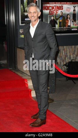 21 avril 2016 - Gary Lineker fréquentant UK Premiere de lancer, le Prince Charles Cinema, de Leicester Square à Londres, au Royaume-Uni. Banque D'Images