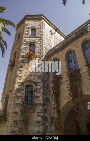 Le monastère bénédictin d'Abu Ghosh,construit par les croisés au 12ème siècle sur des vestiges romains Banque D'Images