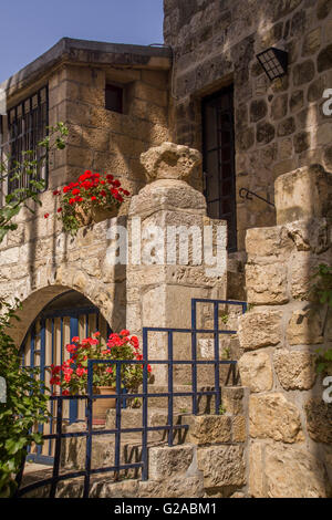 Le monastère bénédictin d'Abu Ghosh,construit par les croisés au 12ème siècle sur des vestiges romains.Israël Banque D'Images