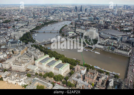 Une vue aérienne de Londres, à la recherche de Westminster vers la ville de Londres Banque D'Images