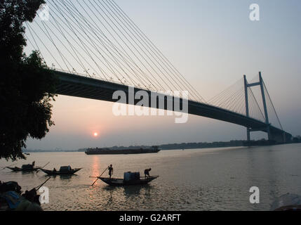 Deuxième Hooghly Bridge au coucher du soleil, Kolkata, West Bengal, India Banque D'Images