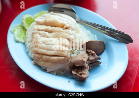 Poulet et riz thai food en lumière douce . Banque D'Images