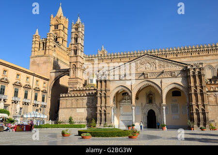 La cathédrale de Palerme (Notre Dame de l'Assomption) à Piazza Sett'Angeli, Palerme, Sicile, Italie Banque D'Images