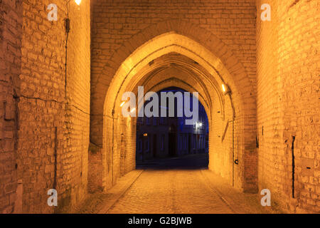 La cité médiévale porte Kruispoort (1400) à Bruges, Belgique Banque D'Images