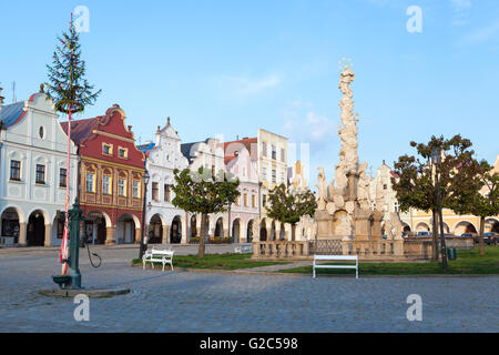 Place du vieux marché dans le centre historique de Telč, Moravie, République Tchèque Banque D'Images