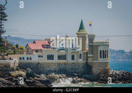 Vina del Mar, Chili - 01 novembre 2014 : Château Wulff à Vina del Mar, au Chili. Banque D'Images