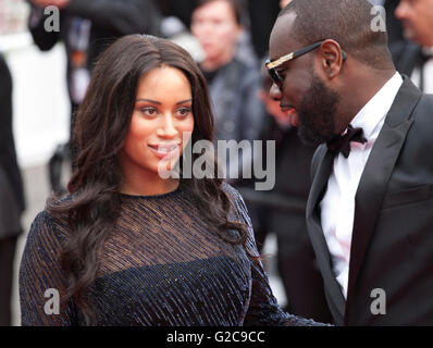 Le rappeur Maitre Gims et DemDem à la projection de gala pour le film The BFG à la 69ème Festival du Film de Cannes, Samedi 14 Mai 20 Banque D'Images