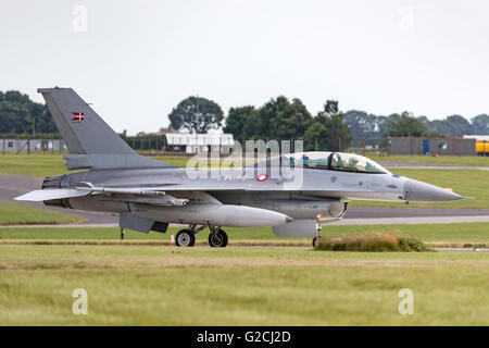 Royal Danish Air Force (Danske b comme Flyvevåben) General Dynamics F-16BM. Banque D'Images