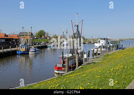 Port, Greetsiel, Krummhoern, en Frise orientale, Basse-Saxe, Allemagne Banque D'Images