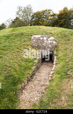 Uley Long Barrow, aka Hetty Pegler's tump, tumulus néolithique, Gloucestershire, England, UK Banque D'Images