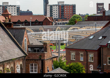 En cours de construction sur la nouvelle gare routière en centre-ville de Chester. Crédit photo : Brian Hickey/Alamy Banque D'Images