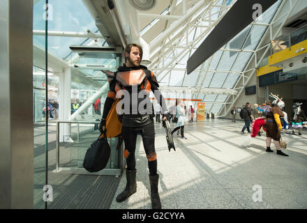 Excel, Londres UK. 27 mai 2016. MCM London Comic Con retourne pour 3 jours dans un festival d'animations avec des étoiles de geek et des comédies de science-fiction, fantasy et la série de super-héros qui ont comparu. Credit : Malcolm Park editorial/Alamy Live News. Banque D'Images