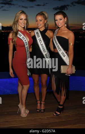 Henderson, NV, USA. 27 mai, 2016. Miss Texas USA, Daniella Rodriquez, Miss Delaware USA, Alexandra Vorontsova, Miss Tennessee USA, espérons Stephens lors d'une apparition publique pour Miss USA 2016 Réception de bienvenue, bord de l'eau Show Accueil, Henderson, NV 27 Mai, 2016. Credit : James Atoa/Everett Collection/Alamy Live News Banque D'Images