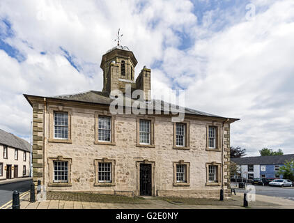 Le péage dans la rue principale de Sanquhar à Dumfries and Galloway en Écosse Banque D'Images