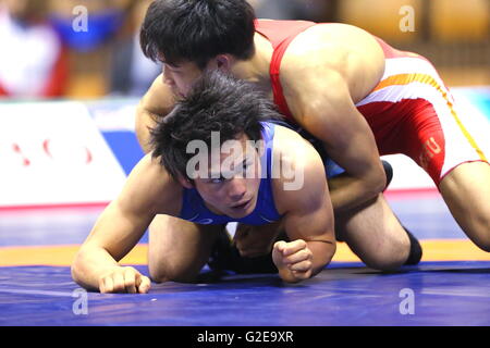 Nd Gymnase de Yoyogi, Tokyo, Japon. 27 mai, 2016. Yuki Takahashi, le 27 mai 2016 - Lutte : Tasse de Meiji au Japon Tous les championnats sur invitation 2016 Men's style libre -57kg au Final 2ème Gymnase Yoyogi, Tokyo, Japon. © AFLO SPORT/Alamy Live News Banque D'Images