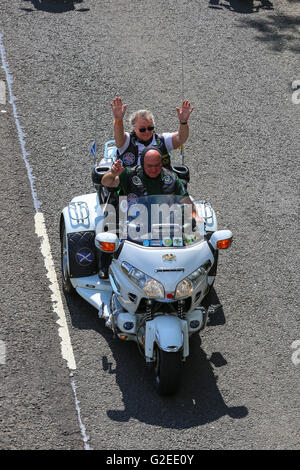 Glasgow, Royaume-Uni. 29 mai, 2016. Les Motards de toute l'Ecosse se sont réunis à Erskine près de Glasgow pour un rallye à vélo moteur à l'appui de l'hôpital pour anciens combattants Militaires d'Erskine May. Il a été estimé que plus de 1 000 motos ont pris part à un défilé autour d'Erskine avant de finir dans les motifs d'Erskine hôpital pour une après-midi de la fête de l'été. Credit : Findlay/Alamy Live News Banque D'Images