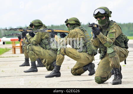 Tambov, Région de Tambov, en Russie. 30 mai, 2016. 28 juin 2016 dans la ville de Tambov (Russie) au festival militaire (air Show) a eu lieu la présentation de la fédération des forces spéciales © Aleksei Sukhorukov/ZUMA/Alamy Fil Live News Banque D'Images