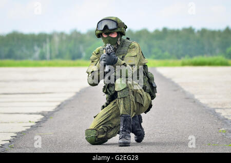 Tambov, Région de Tambov, en Russie. 30 mai, 2016. 28 juin 2016 dans la ville de Tambov (Russie) au festival militaire (air Show) a eu lieu la présentation de la fédération des forces spéciales © Aleksei Sukhorukov/ZUMA/Alamy Fil Live News Banque D'Images