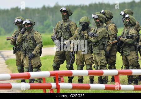 Tambov, Région de Tambov, en Russie. 30 mai, 2016. 28 juin 2016 dans la ville de Tambov (Russie) au festival militaire (air Show) a eu lieu la présentation de la fédération des forces spéciales © Aleksei Sukhorukov/ZUMA/Alamy Fil Live News Banque D'Images