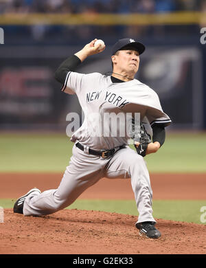 Saint Petersburg, Florida, USA. 27 mai, 2016. Masahiro Tanaka (Yankees) MLB : Masahiro Tanaka de l'emplacements des Yankees de New York en ligue majeure de baseball pendant les match contre les Rays de Tampa Bay au Tropicana Field de St. Petersburg, Florida, United States . © AFLO/Alamy Live News Banque D'Images