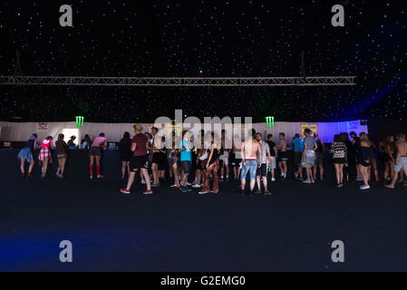 Christchurch, Dorset, UK. 29 mai 2016. Bournemouth 7 Festival. Événement annuel à Bournemouth Club Sportif. Credit : Gillian Downes/Alamy Live News. Banque D'Images