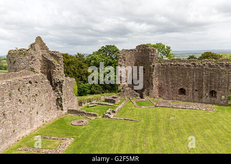 Ruines dans le donjon de château blanc, LLantilio Crossenny, Monmouthshire, Wales, UK Banque D'Images