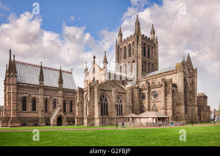 Cathédrale de l'Église Cathédrale de Sainte Marie la Vierge et Saint Ethelbert le roi, Hereford, Herefordshire, Angleterre Banque D'Images